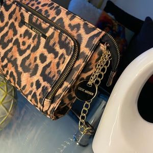 Steve Madden Leopard print crossbody